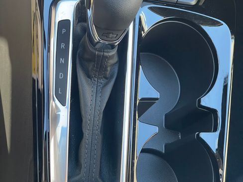 Used 2025 Chevrolet Trax LT w/ Driver Confidence Package image 18