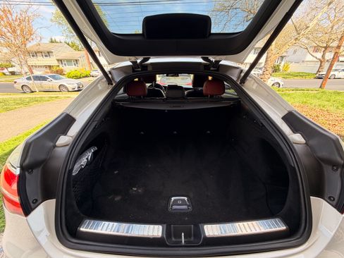 Used 2018 Mercedes-Benz GLC 300 4MATIC Coupe image 10