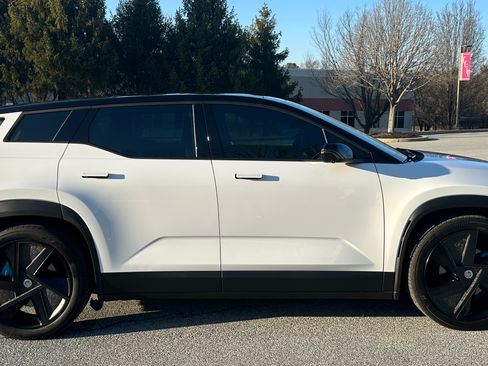 Used 2023 Fisker Ocean One image 2