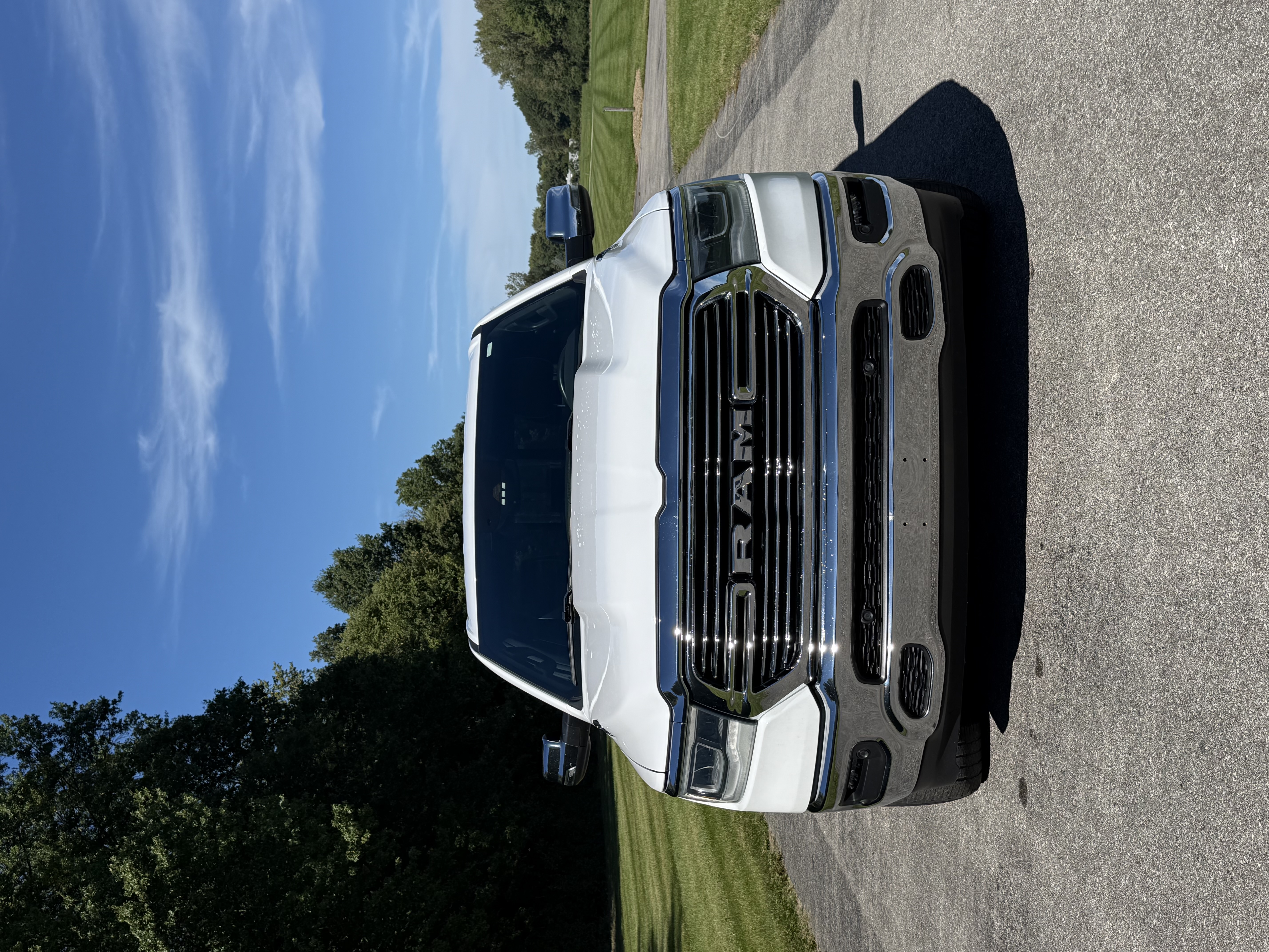 Used 2023 RAM 1500 Laramie AWD/4WD image 6