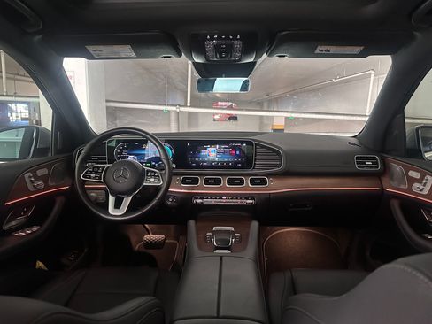 Used 2022 Mercedes-Benz GLS 450 4MATIC image 10