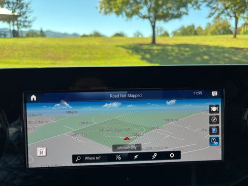 Used 2024 Mercedes-Benz Sprinter 2500 image 24