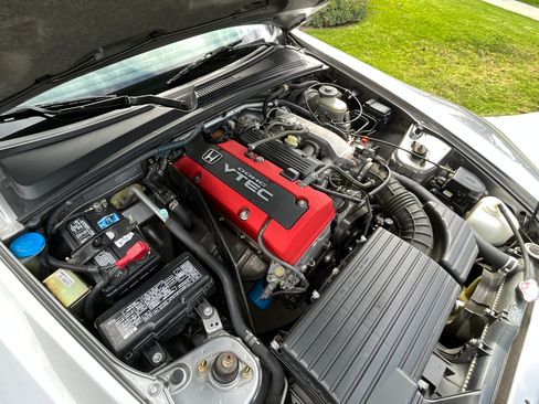 Used 2003 Honda S2000 image 13