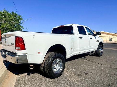 Used 2015 RAM 3500 Tradesman w/ Chrome Appearance Group AWD/4WD image 4
