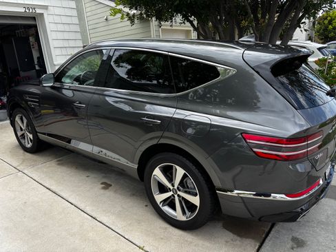 Used 2023 Genesis GV80 2.5T w/ Advanced Package AWD/4WD image 8