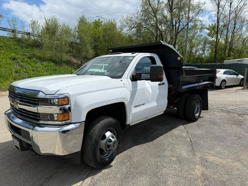 Used 2016 Chevrolet Silverado 3500 W/T w/ WT Convenience Package AWD/4WD image 1