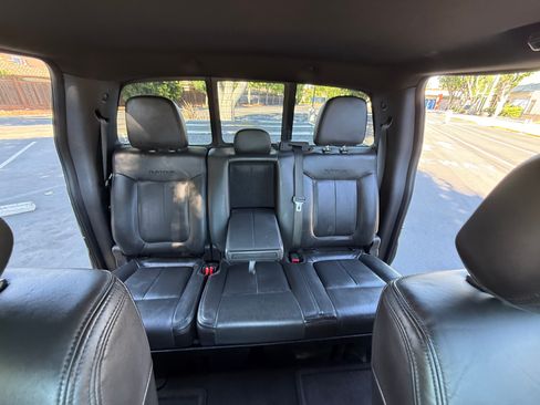 Used 2013 Ford F150 Platinum AWD/4WD image 22
