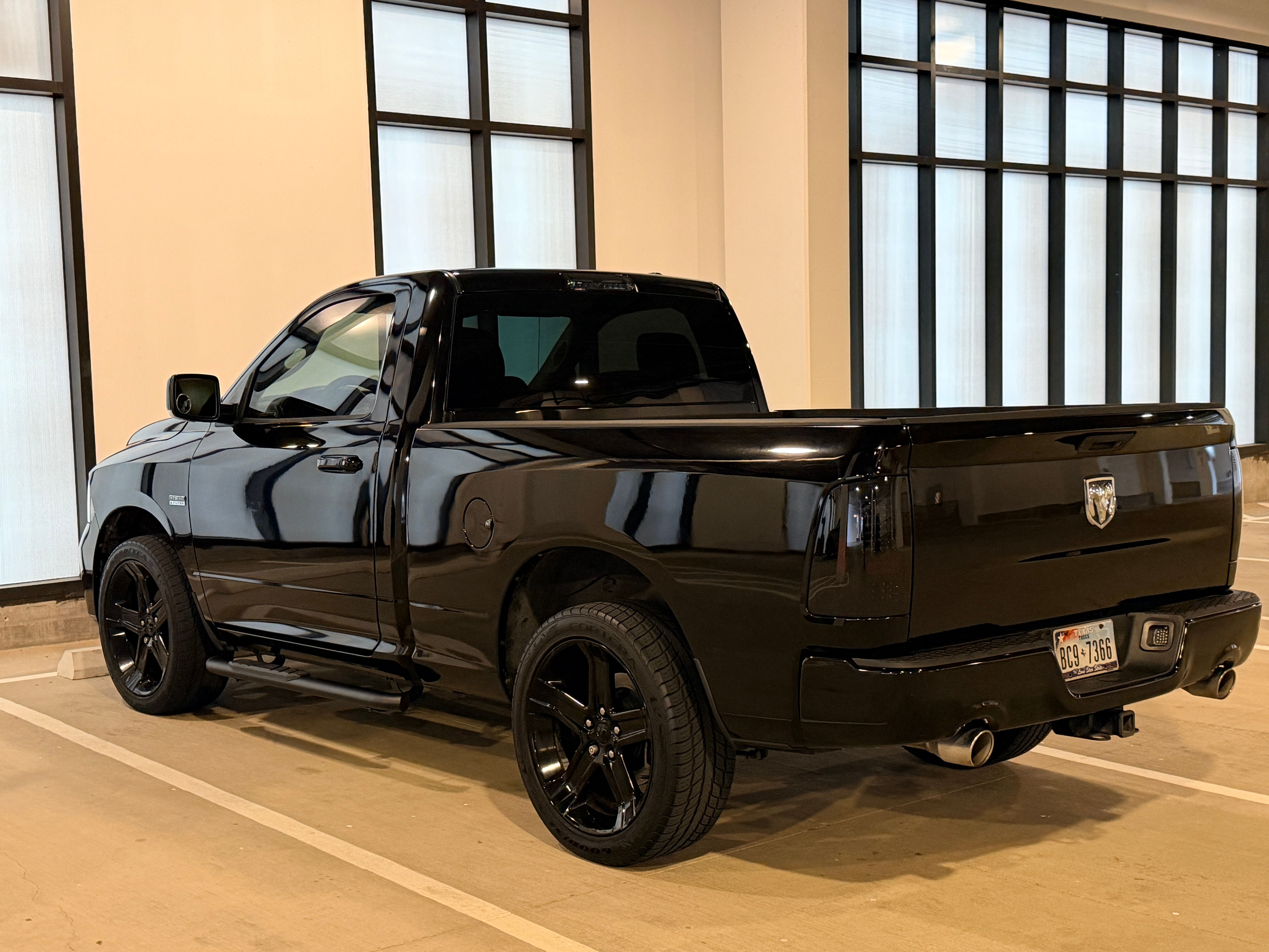 Used 2012 RAM 1500 Sport w/ Remote Start & Security Group RWD image 6