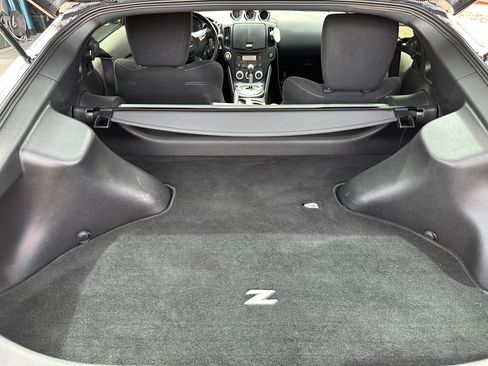 Used 2017 Nissan 370Z Sport Coupe 2D image 9