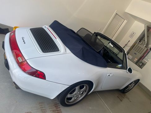 Used 1997 Porsche 911 Carrera image 8