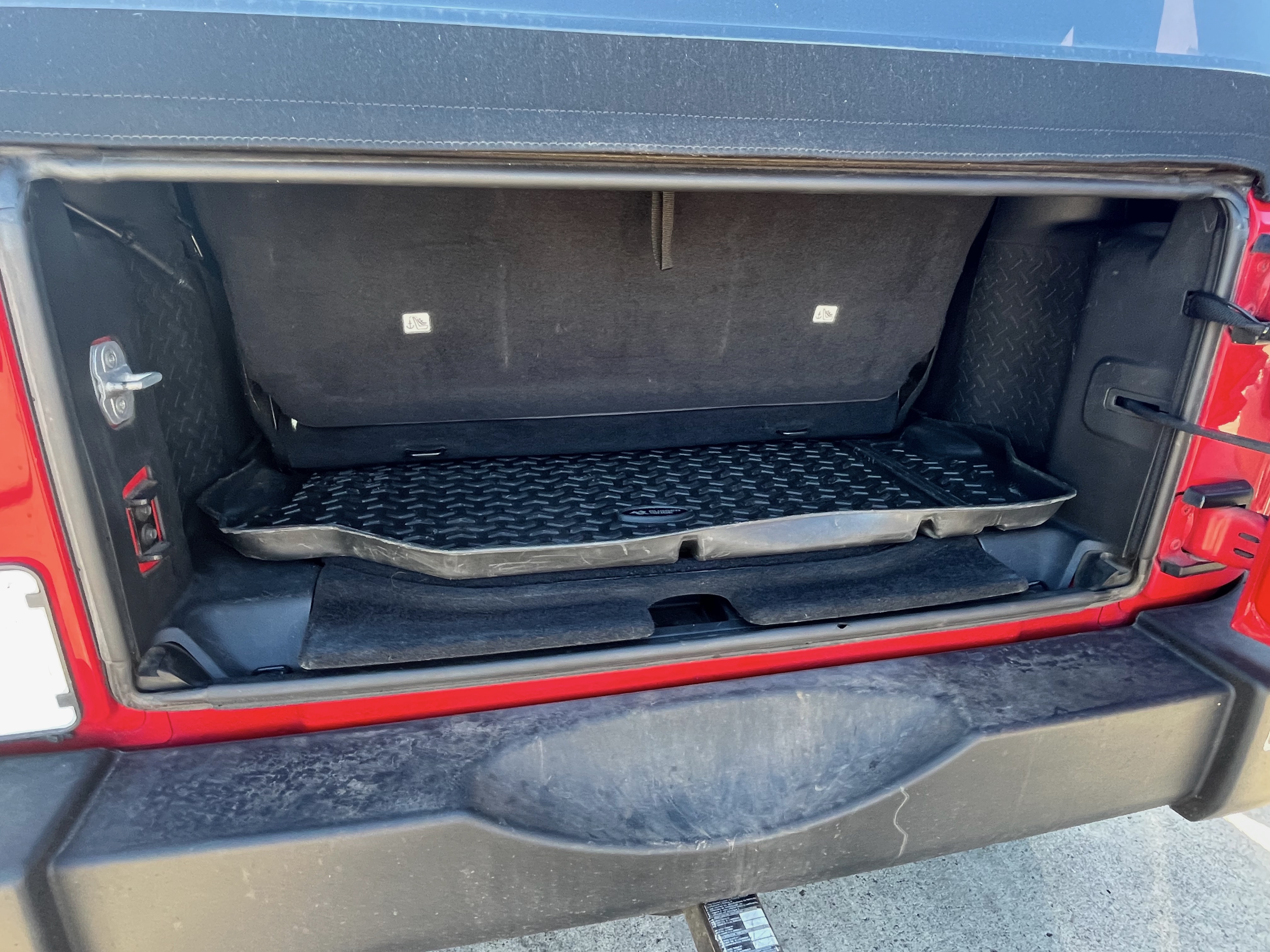 Used 2012 Jeep Wrangler Sport w/ Connectivity Group AWD/4WD image 13