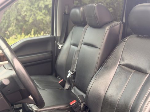 Used 2018 Ford F150 Lariat image 13