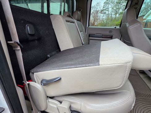 Used 2008 Ford F450 Lariat image 4