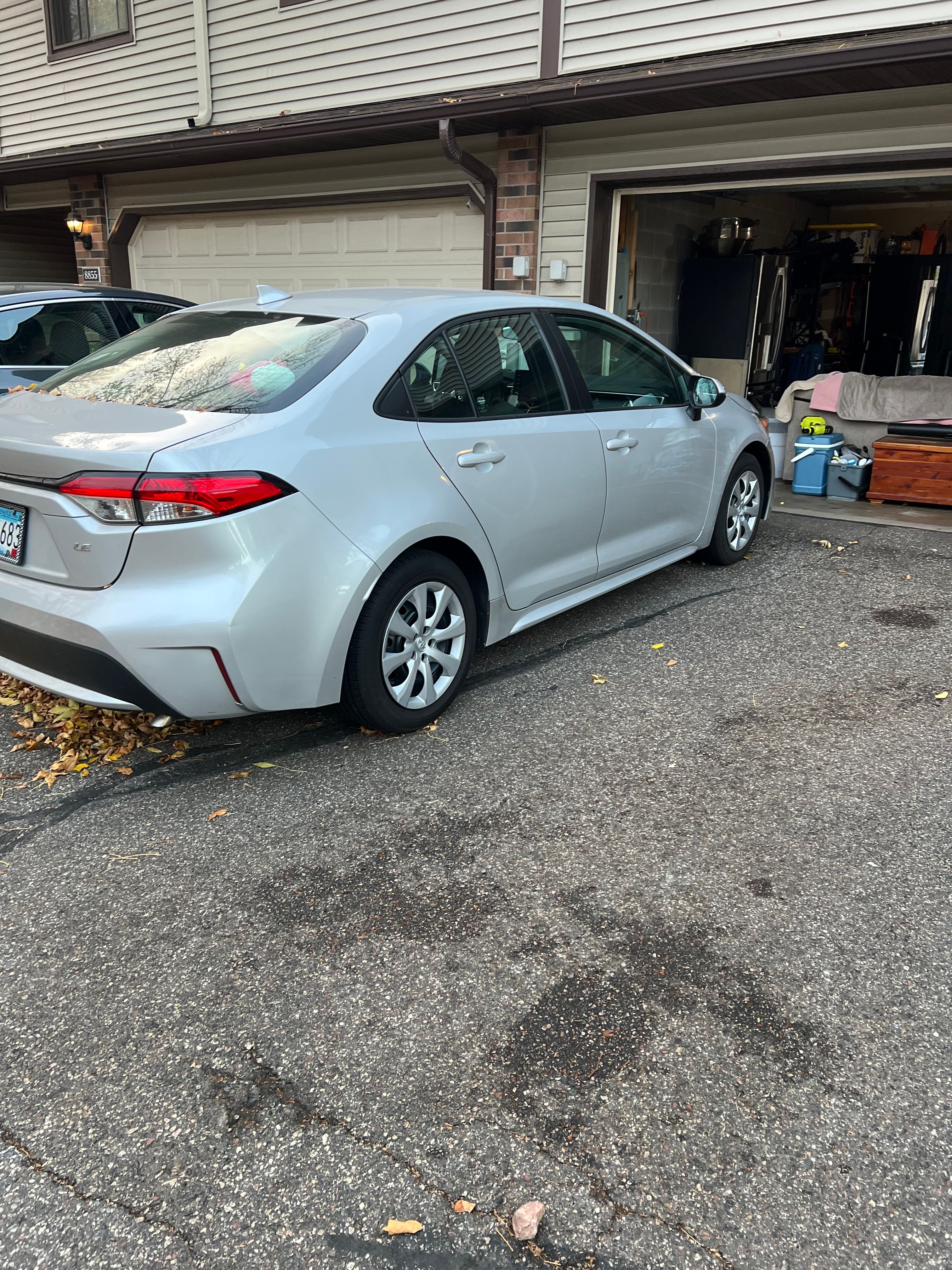 Used 2021 Toyota Corolla LE FWD image 11