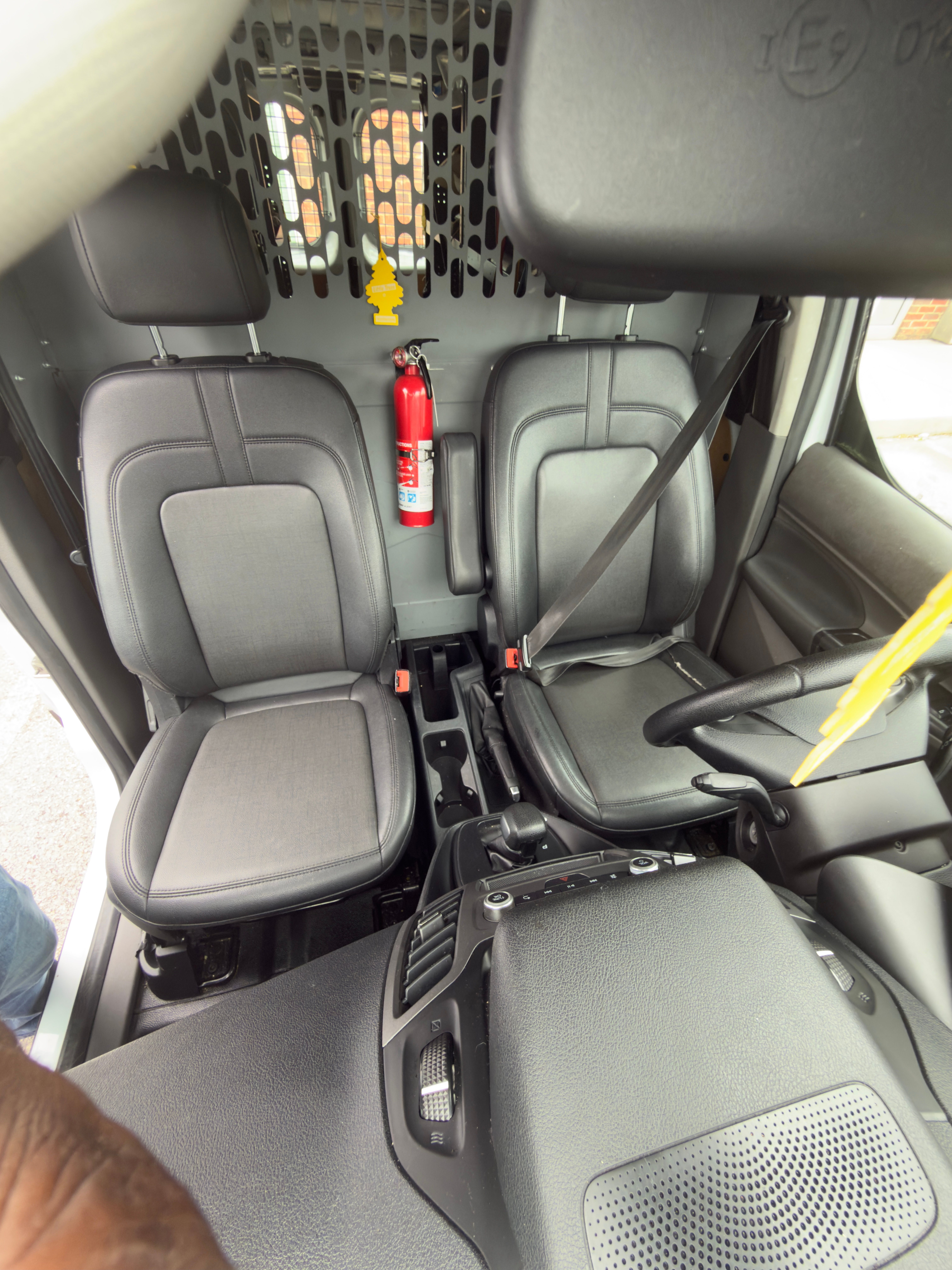 Used 2019 Ford Transit Connect XL FWD image 11
