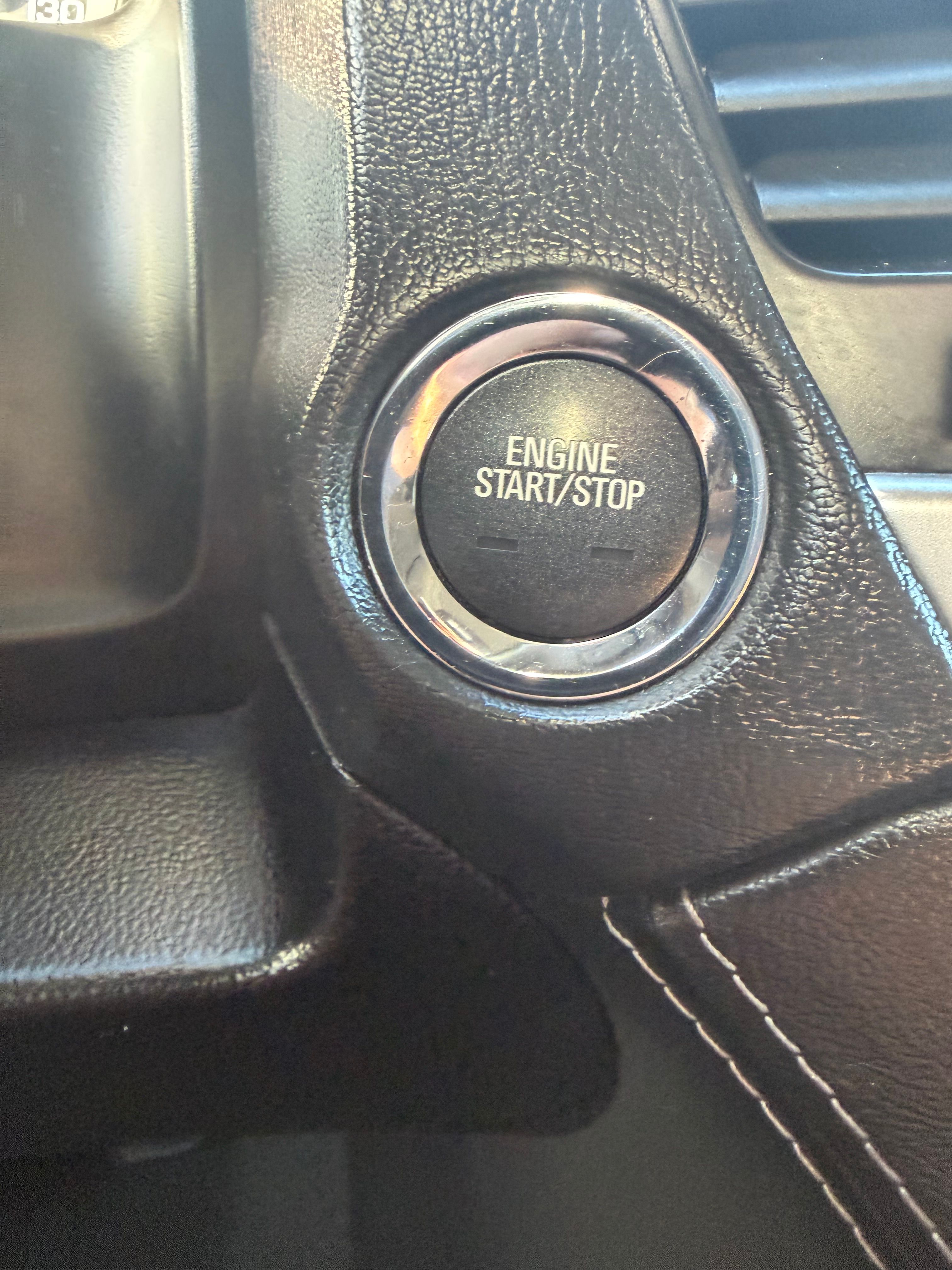 Used 2016 Chevrolet Suburban LTZ RWD image 8
