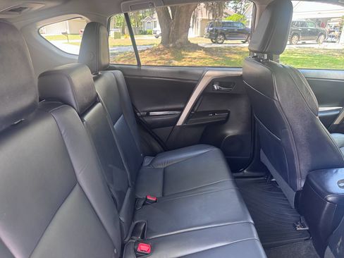 Used 2015 Toyota RAV4 Limited FWD image 8