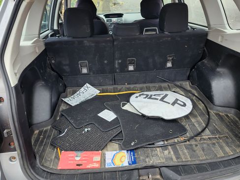 Used 2014 Subaru Forester 2.5i image 9