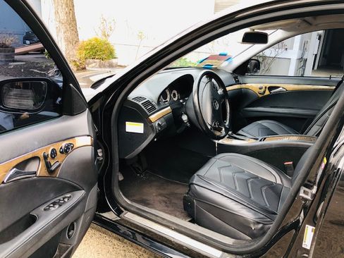 Used 2008 Mercedes-Benz E 350 Sedan image 2