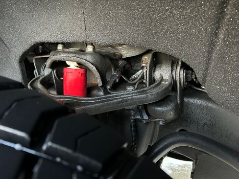 Used 2021 GMC Sierra 2500 Denali w/ Denali Black Diamond Edition image 8