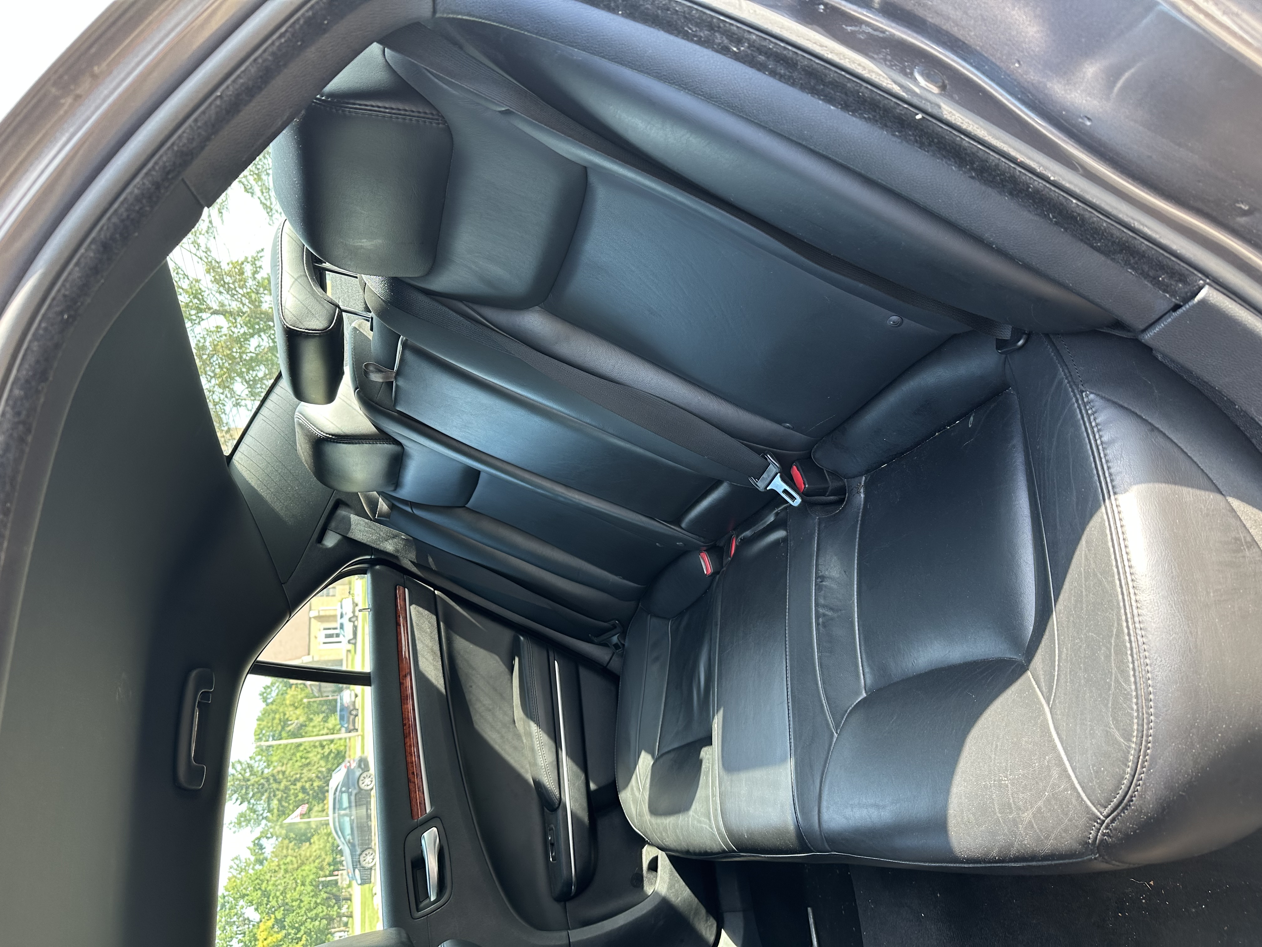 Used 2014 Chrysler 300 AWD w/ Driver Convenience Group image 13