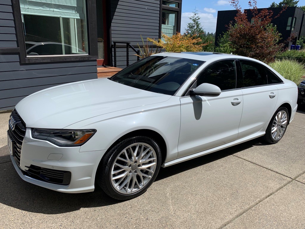 Used 2016 Audi A6 2.0T Premium w/ Technology Package FWD image 2