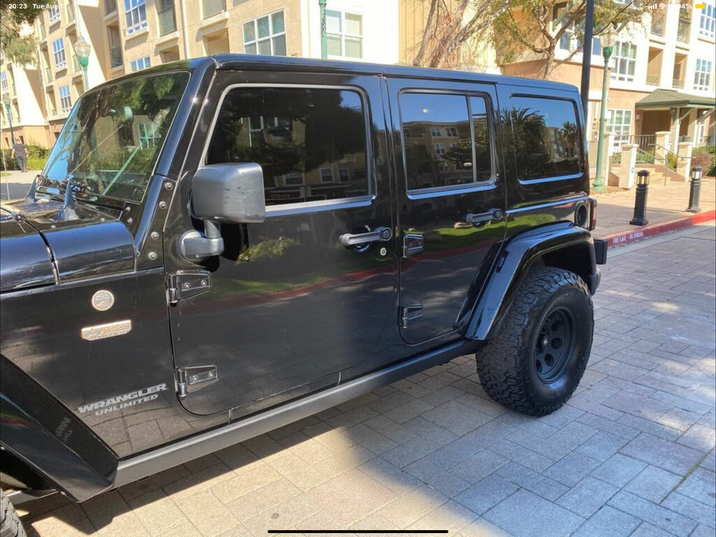 Used 2017 Jeep Wrangler Unlimited Sahara AWD/4WD image 8