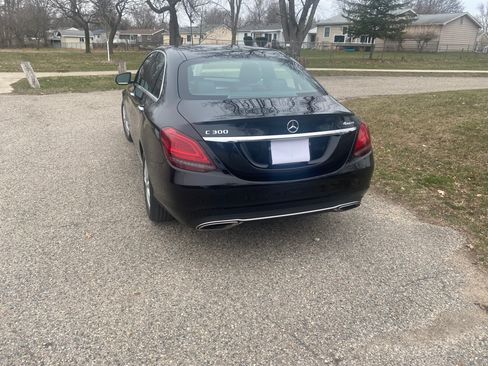 Used 2019 Mercedes-Benz C 300 4MATIC Sedan image 5