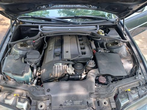 Used 2002 BMW 330Ci Coupe image 8