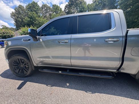 Used 2019 GMC Sierra 1500 SLE w/ SLE Value Package AWD/4WD image 4