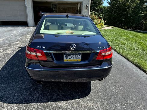 Used 2012 Mercedes-Benz E 350 4MATIC Sedan image 4