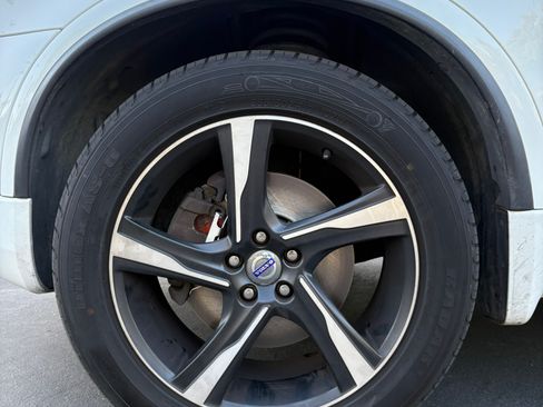 Used 2013 Volvo XC90 3.2 R-Design image 9