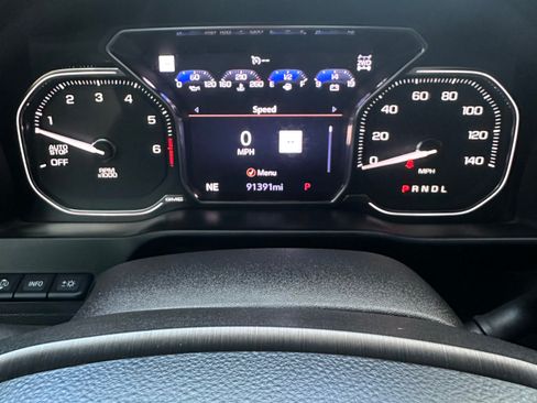 Used 2019 GMC Sierra 1500 AT4 w/ AT4 Premium Package image 4