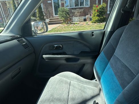 Used 2005 Honda Pilot EX image 13