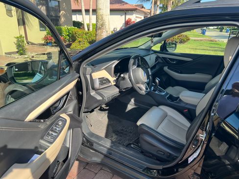 Used 2020 Subaru Outback Limited AWD/4WD image 8