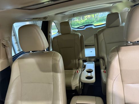 Used 2016 Toyota Highlander Limited image 11