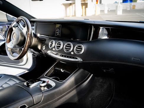 Used 2016 Mercedes-Benz S 550 4MATIC Coupe image 21
