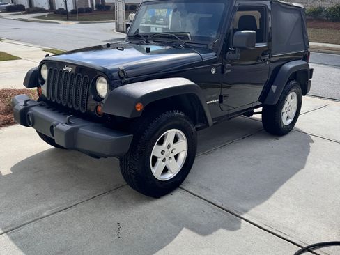 Used 2011 Jeep Wrangler Sport image 4