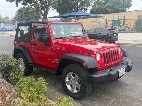 Used 2011 Jeep Wrangler Sport AWD/4WD image 4