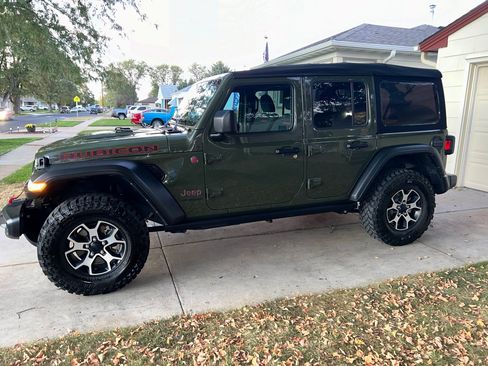 Used 2021 Jeep Wrangler Unlimited Rubicon w/ Cold Weather Group image 2