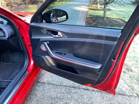 Used 2020 Kia Stinger GT2 w/ Paint Protection Package image 9