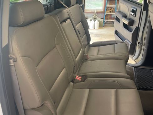 Used 2015 GMC Sierra 2500 SLT w/ Duramax Plus Package AWD/4WD image 4
