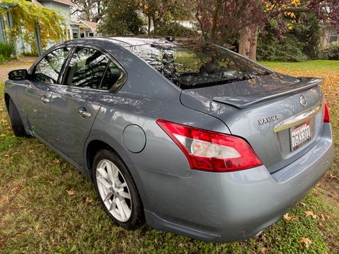 Used 2011 Nissan Maxima 3.5 SV w/ Premium Pkg image 9