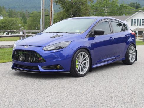 Used 2014 Ford Focus ST w/ Equipment Group 201A FWD image 11