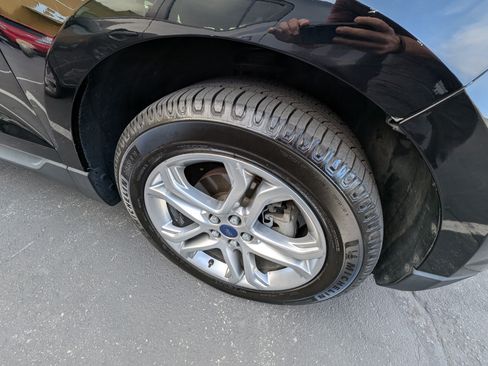 Used 2017 Ford Edge Titanium w/ Equipment Group 301A image 11