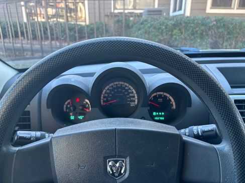 Used 2011 Dodge Nitro Heat w/ Trailer Tow Group image 9