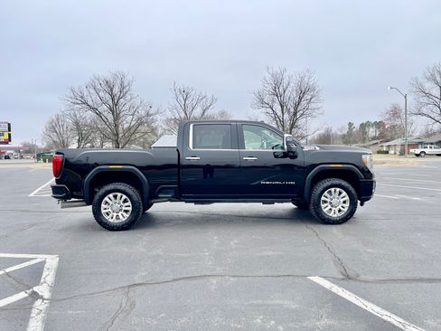 Used 2020 GMC Sierra 2500 Denali w/ Denali Ultimate Package image 8