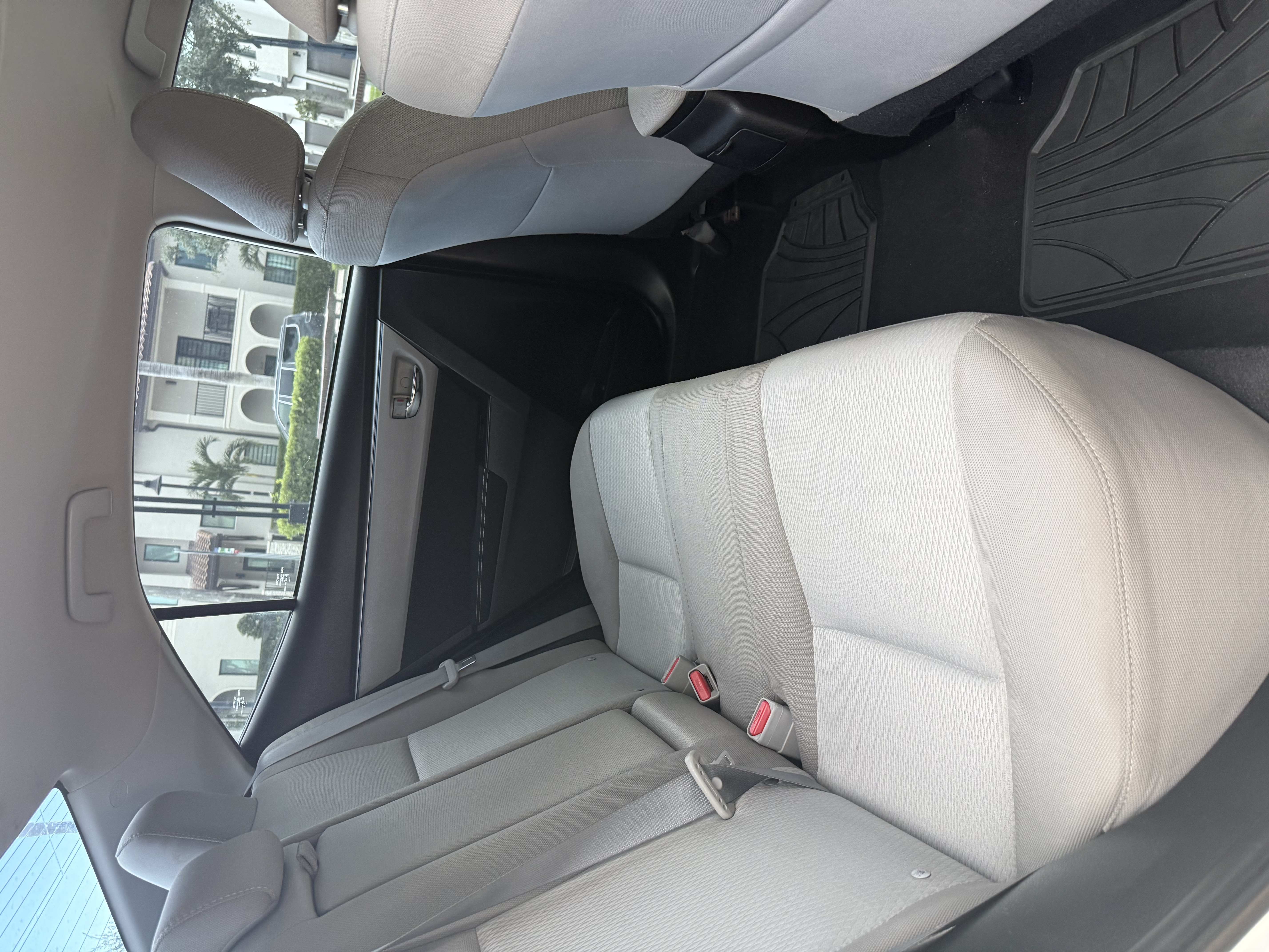 Used 2016 Toyota Corolla LE FWD image 10