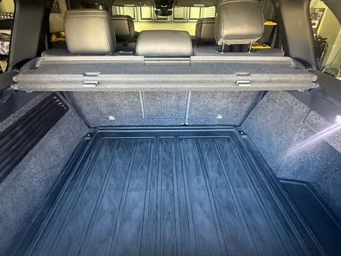 Used 2019 Land Rover Range Rover HSE image 9