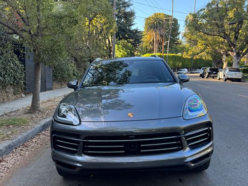 Used 2021 Porsche Cayenne E-Hybrid AWD/4WD image 2